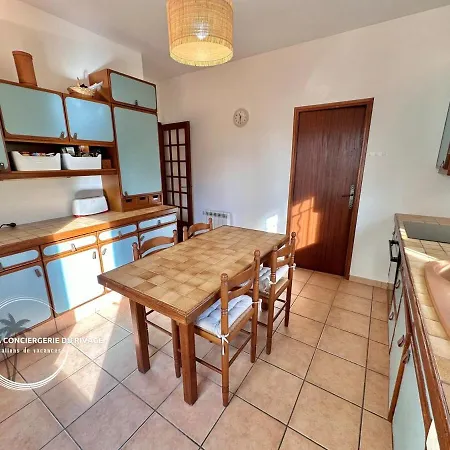 Le Sud - Piscine - Vue Degagee Et Apercu * Carqueiranne